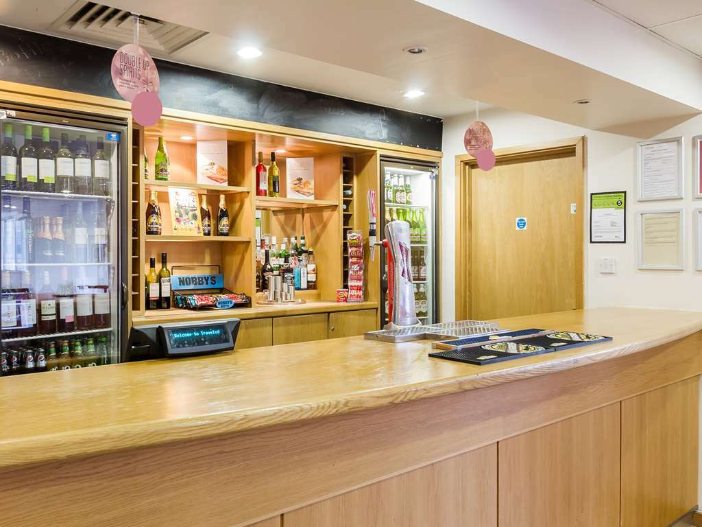 Travelodge Croydon Central Restoran gambar