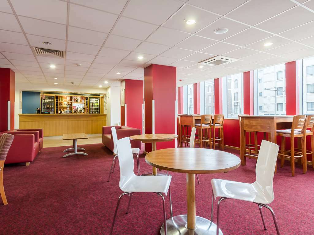 Travelodge Croydon Central Restoran gambar